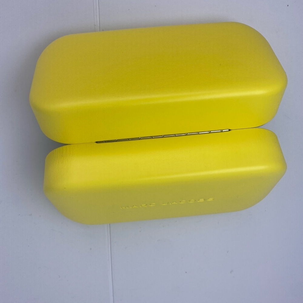 Marc Jacobs New Designer Yellow Luxury Sunglass Case with Logo Cloth - Picture 3 of 3